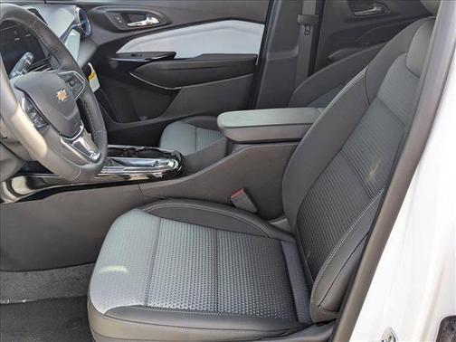 Summit White 2026 Chevrolet Trax LT