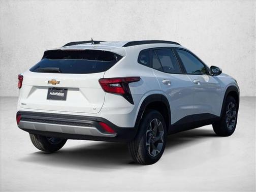 Summit White 2026 Chevrolet Trax LT