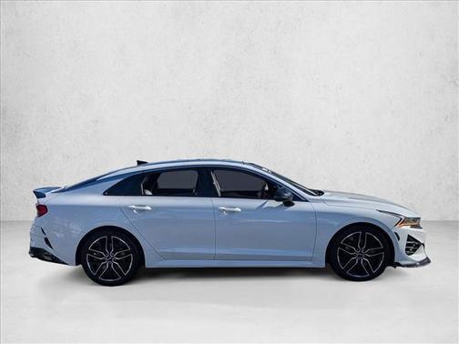 Glacial White Pearl 2024 Kia K5 GT