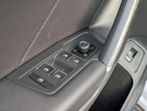 2018 Volkswagen Tiguan 2.0T SEL