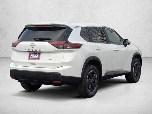 Everest White Pearl 2024 Nissan Rogue SV