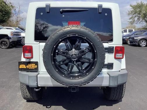 2013 Jeep Wrangler Unlimited Sahara