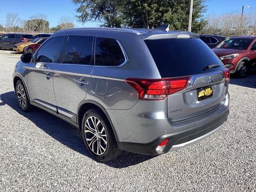 2017 Mitsubishi Outlander SE