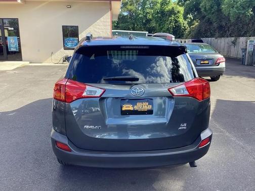 Magnetic Gray Metallic 2013 Toyota RAV4 LE
