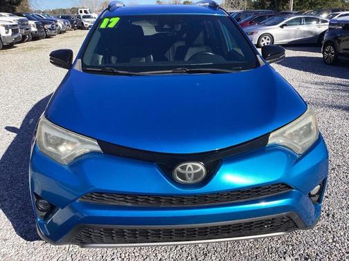 2017 Toyota RAV4 SE