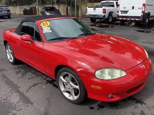 RED 2003 Mazda MX-5 Miata Base