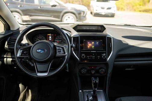 Ice Silver Metallic 2018 Subaru Crosstrek 2.0i Premium