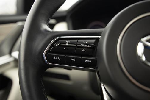 2024 Mazda CX-90 PHEV Premium Plus