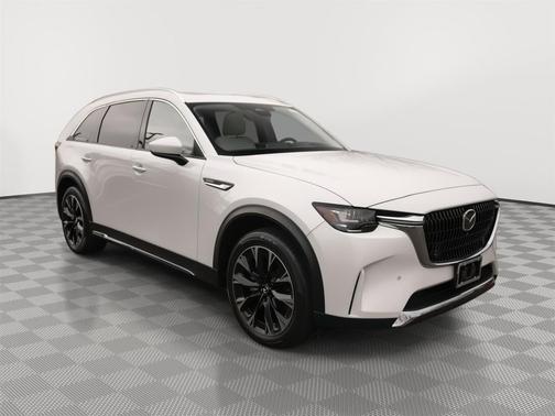 2024 Mazda CX-90 PHEV Premium Plus