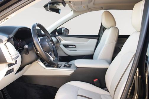 2024 Mazda CX-90 PHEV Premium Plus