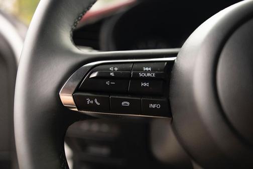 2025 Mazda Mazda3 FWD w/Premium Package
