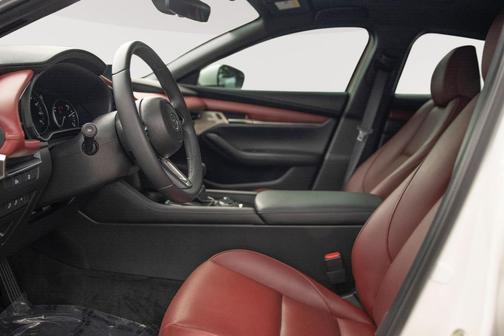2025 Mazda Mazda3 FWD w/Premium Package