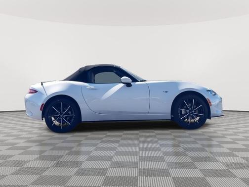 Snowflake White Pearl Mica 2026 Mazda MX-5 Miata Grand Touring