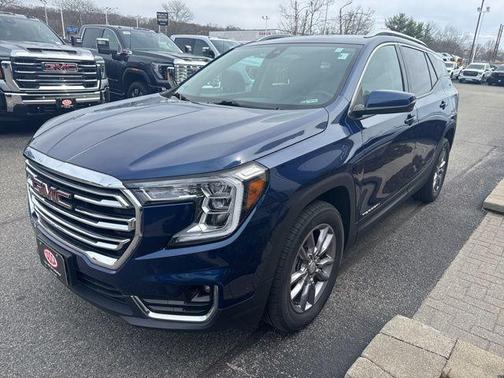 Marine Metallic 2022 GMC Terrain SLT