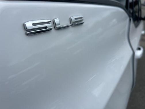 Summit White 2023 GMC Terrain SLE