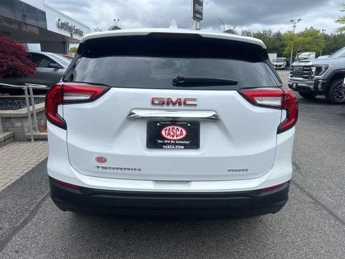 Summit White 2023 GMC Terrain SLE