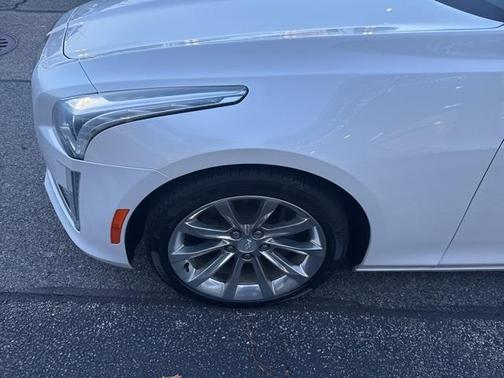 2017 Cadillac CTS 2.0L Turbo Luxury