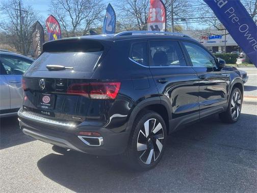 2024 Volkswagen Taos 1.5T SEL