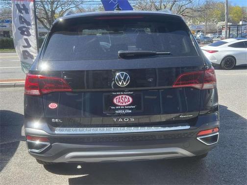 2024 Volkswagen Taos 1.5T SEL