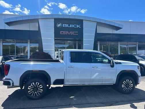 Glacier White Tricoat 2026 GMC Sierra 2500 Denali Ultimate