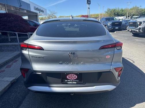 2025 Buick Envista Preferred FWD