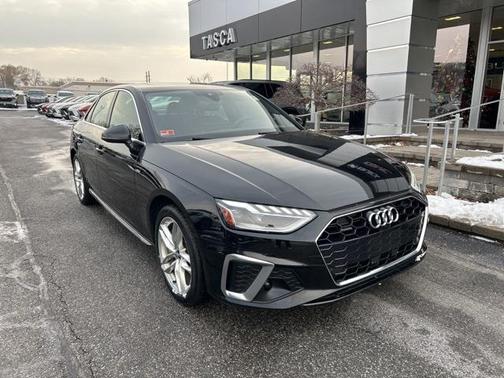 2021 Audi A4 45 S line Premium Plus