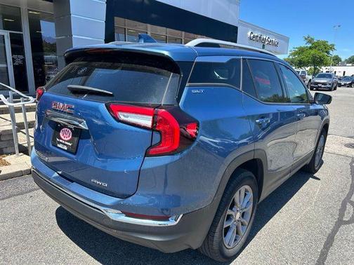 Downpour Metallic 2024 GMC Terrain SLT