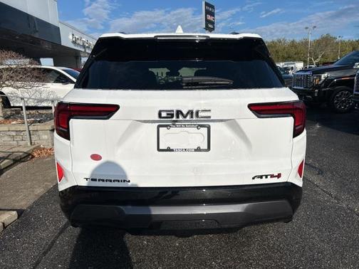 2026 GMC Terrain AWD AT4