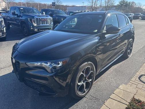 2024 Alfa Romeo Stelvio Veloce AWD