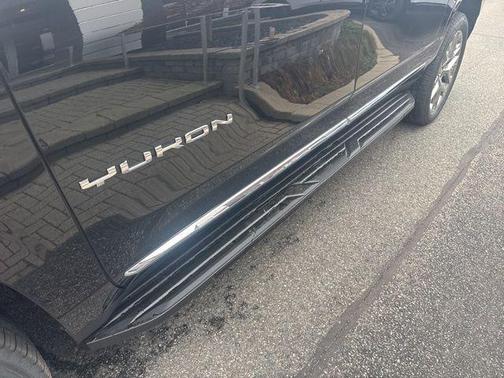 Onyx Black 2026 GMC Yukon XL 4WD Elevation