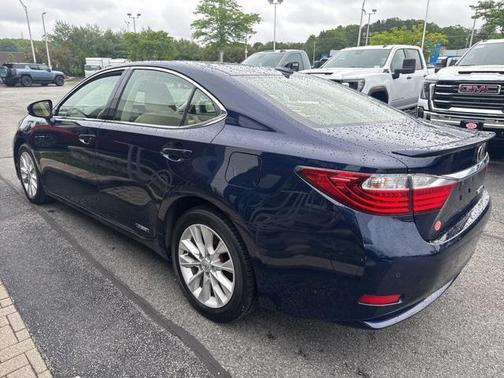 2014 Lexus ES 300h Base