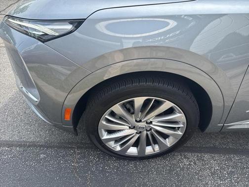 2025 Buick Envision Avenir AWD