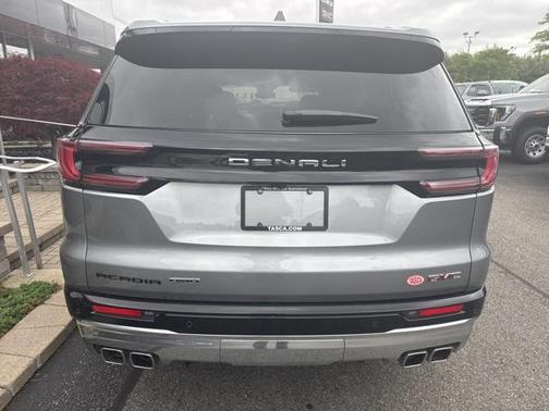 2025 GMC Acadia Denali