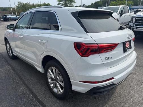 2025 Audi Q3 45 S line Premium Plus