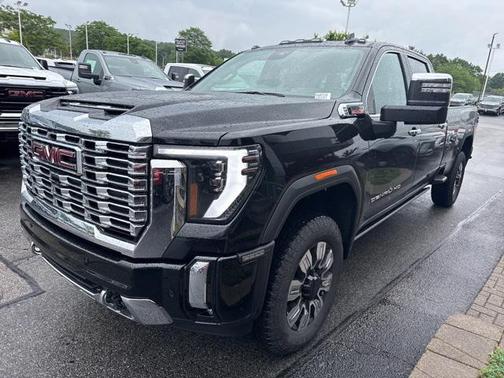 2025 GMC Sierra 2500 Denali