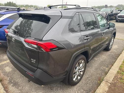 2024 Toyota RAV4 XLE Premium