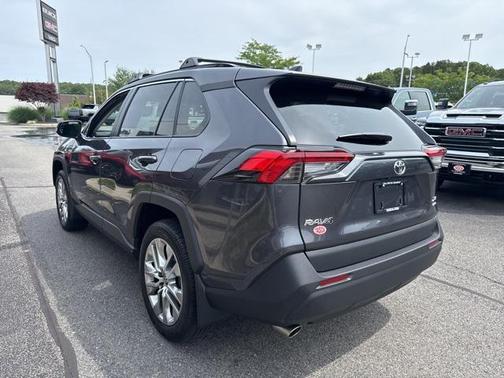 2024 Toyota RAV4 XLE Premium