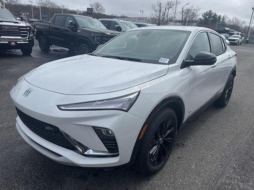 Summit White 2026 Buick Envista Sport Touring FWD