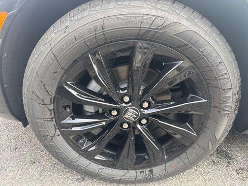 Summit White 2026 Buick Envista Sport Touring FWD