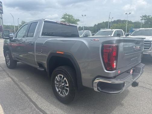 2025 GMC Sierra 2500 SLE