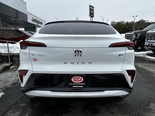 2024 Buick Envista Sport Touring FWD