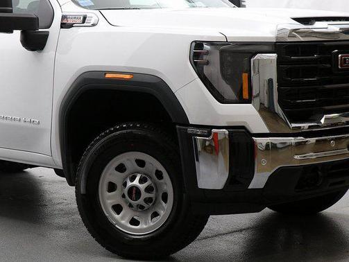 Summit White 2025 GMC Sierra 2500 Pro