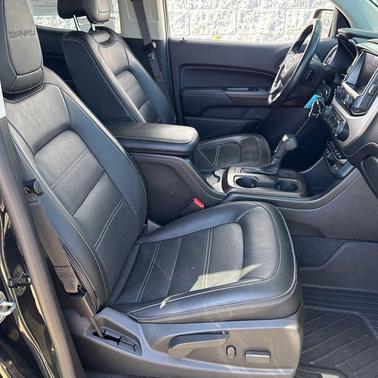 Onyx Black 2020 GMC Canyon Denali