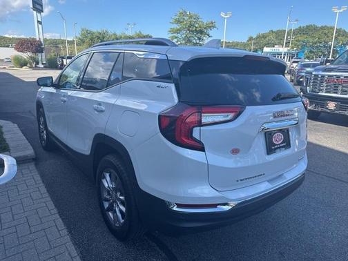 2022 GMC Terrain SLT