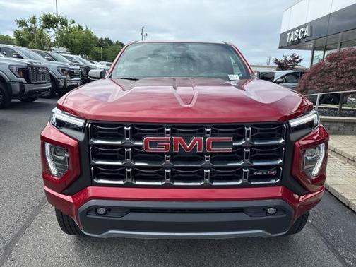 2025 GMC Canyon Base