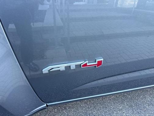 2022 GMC Canyon AT4