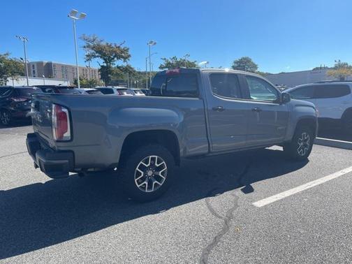 2022 GMC Canyon AT4