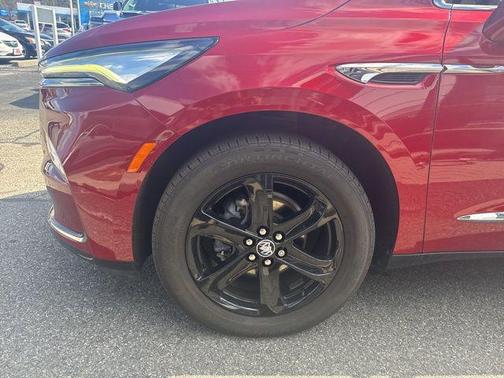 2023 Buick Enclave Essence AWD