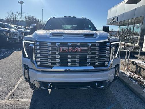 2024 GMC Sierra 2500 Denali