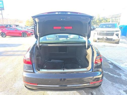 2024 Audi A8 L 55 TFSI quattro Tiptronic